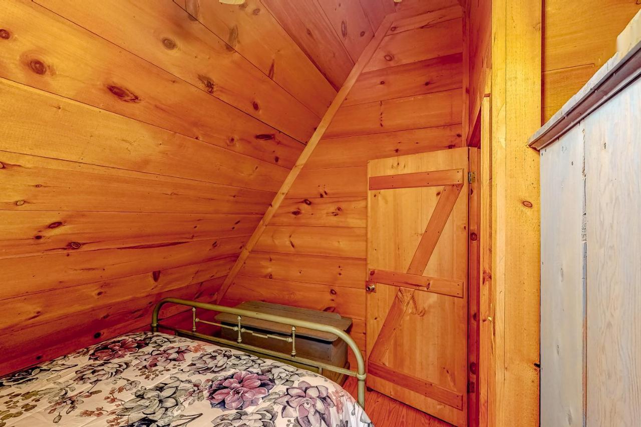 The Scaly Mountain Cabin Екстериор снимка
